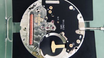 技術者コラム【キズミの中の世界】Vol.6　電池交換したのにすぐ止まる？原因と対処法を徹底解説【オメガ】